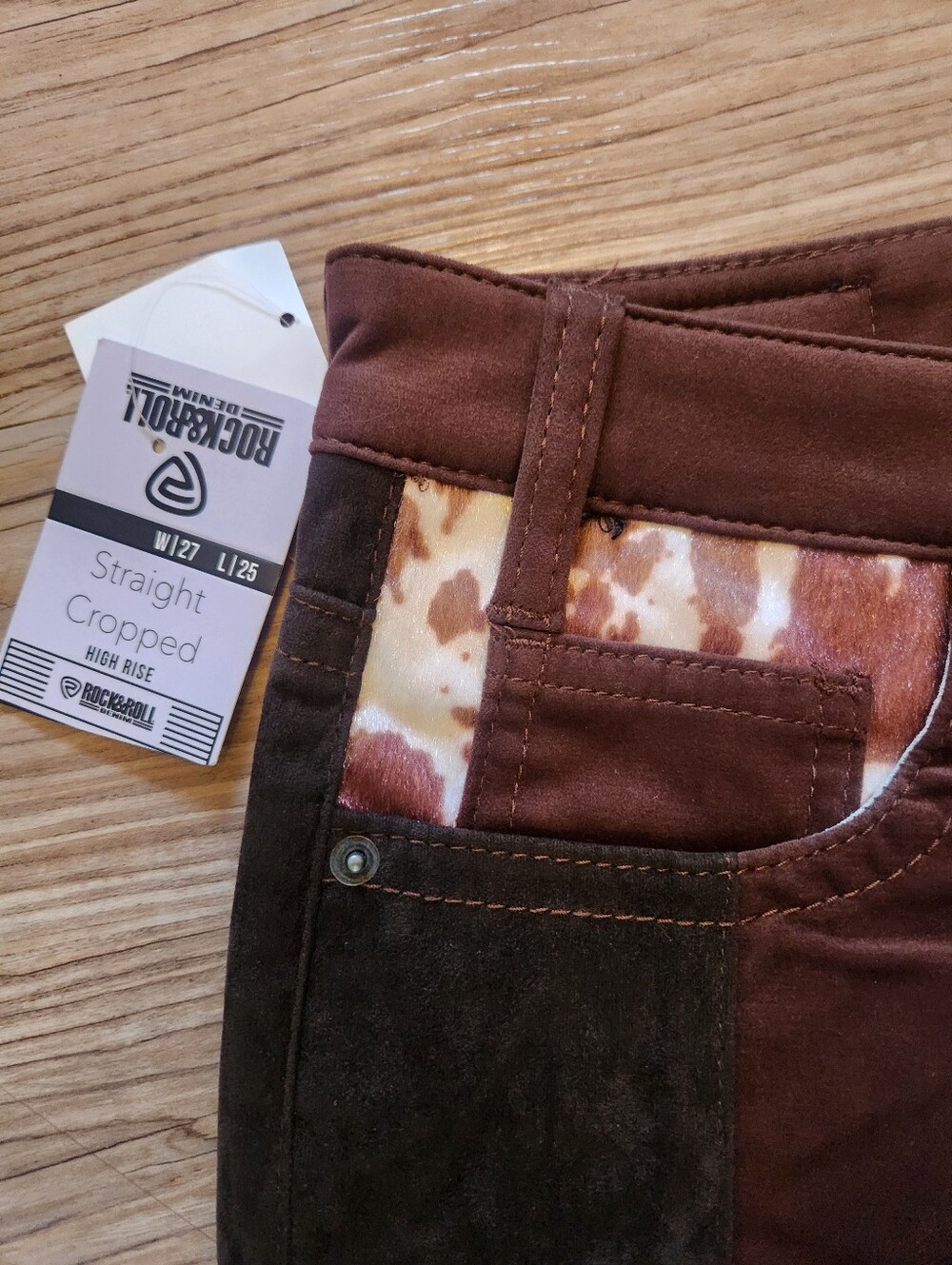 NWT Rock & Roll Cowgirl Cowhide Capris  27x25